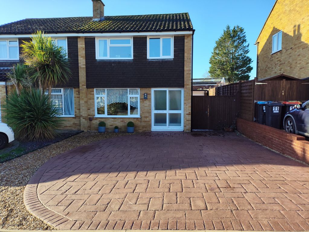 Property photo 1 of 32