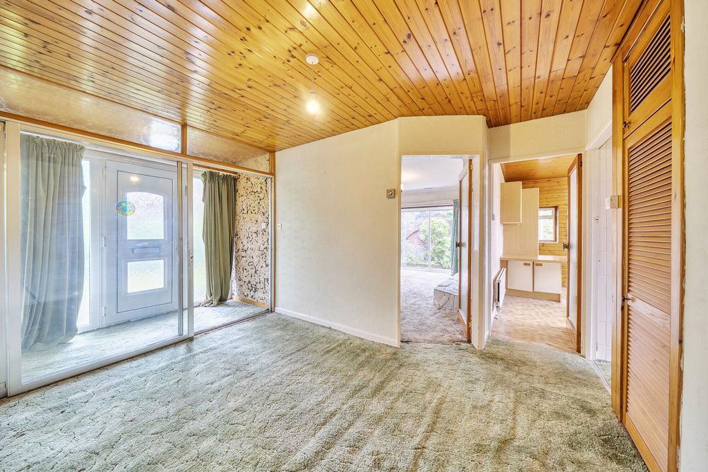 Property photo 2 of 14 2