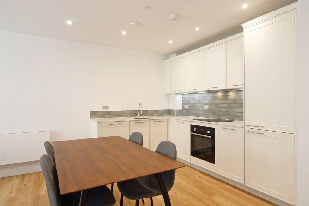 Property photo 2 of 17 Carraway Road_20_...