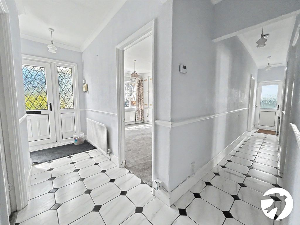 Property photo 2 of 31 Picture No. 03