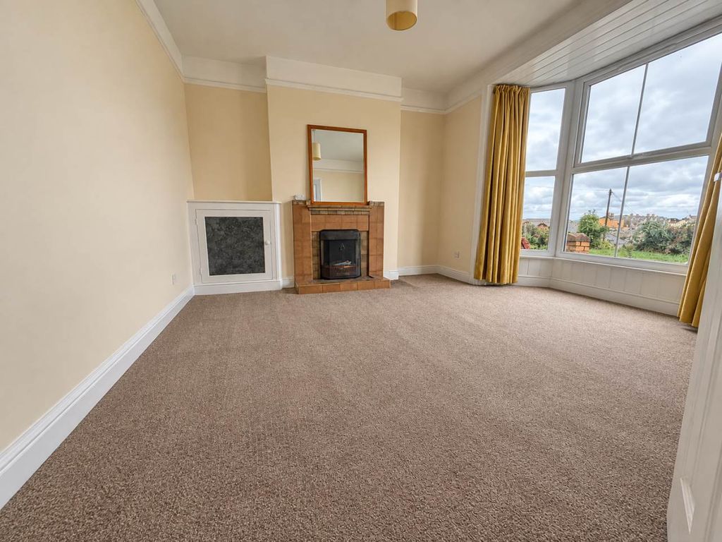 Property photo 2 of 10 Lounge Dinas Terrace
