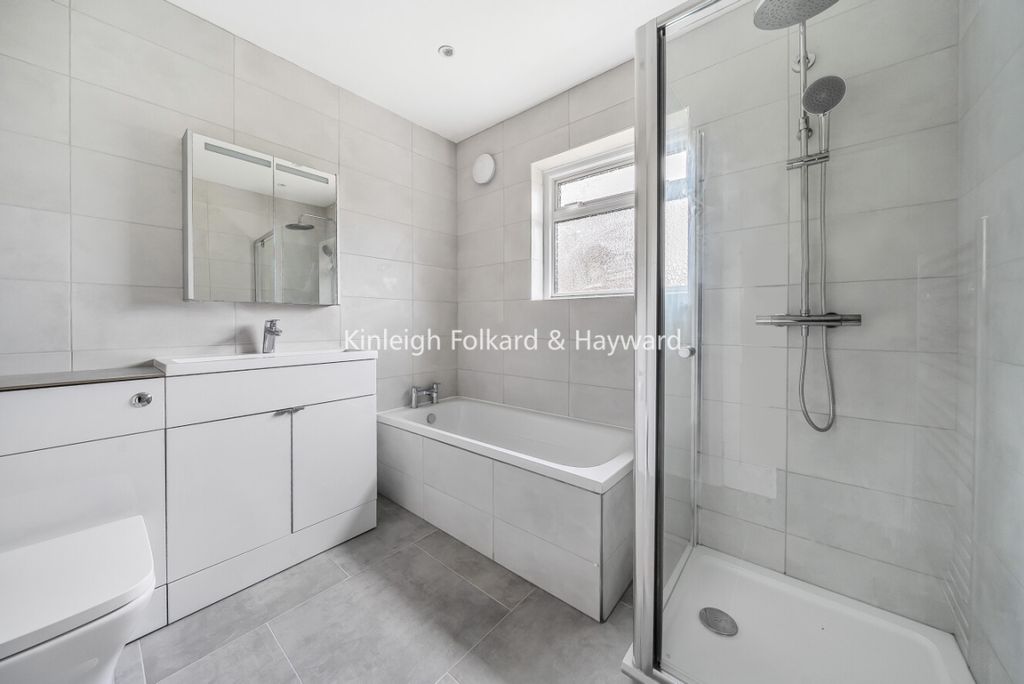 Property photo 2 of 11 040A5A12-B0d4-4831-B