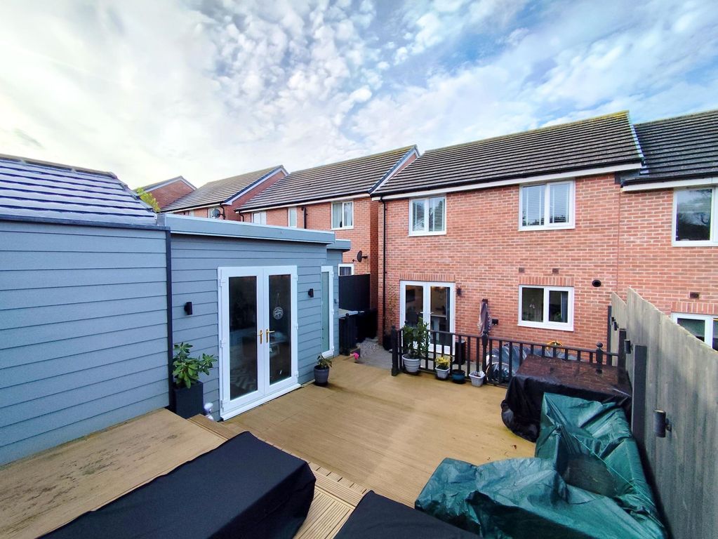 Property photo 2 of 18 Rear