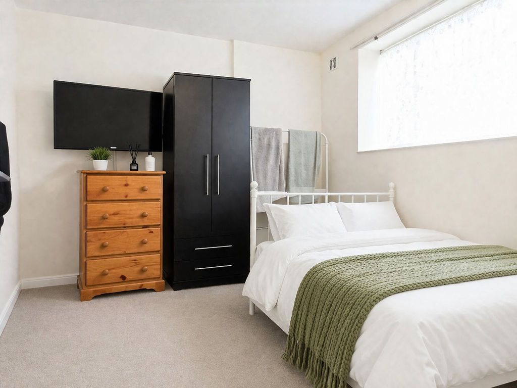 Property photo 3 of 5 Photo 14