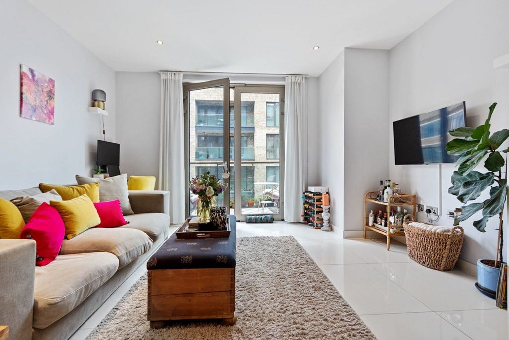 Property photo 1 of 5