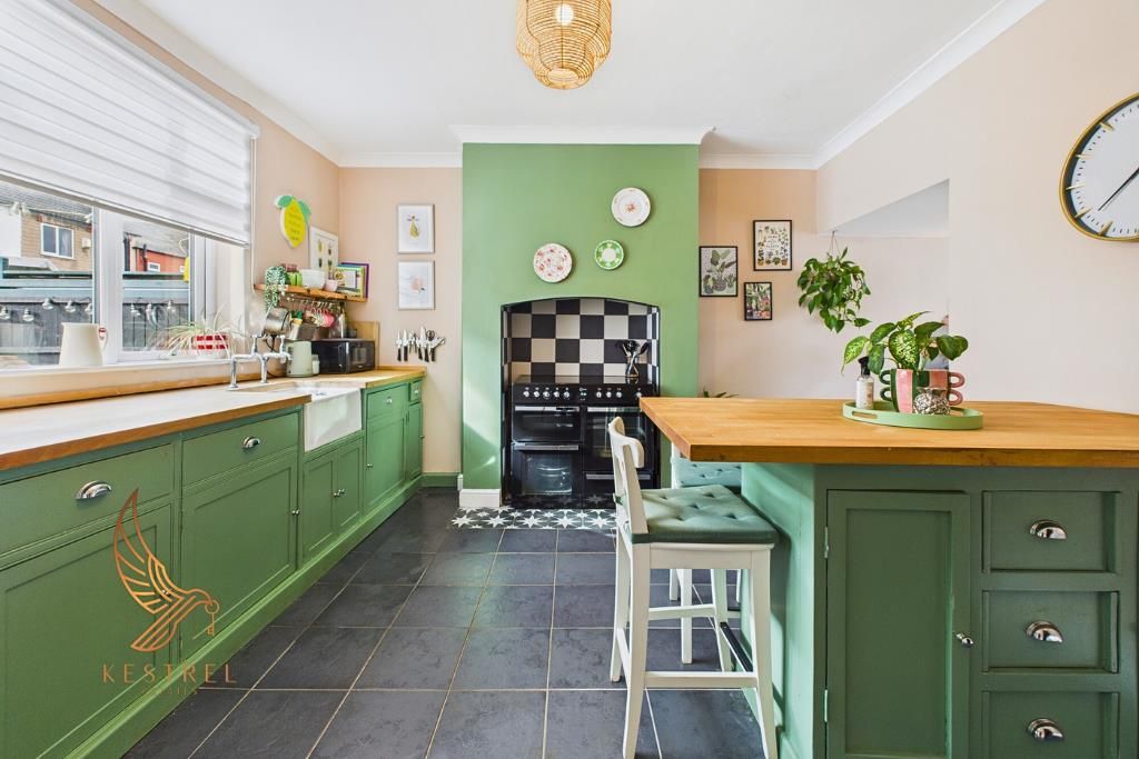 Property photo 2 of 26 16.Png