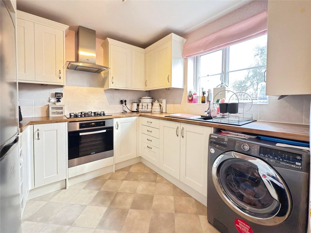 Property photo 2 of 12 Picture No. 02