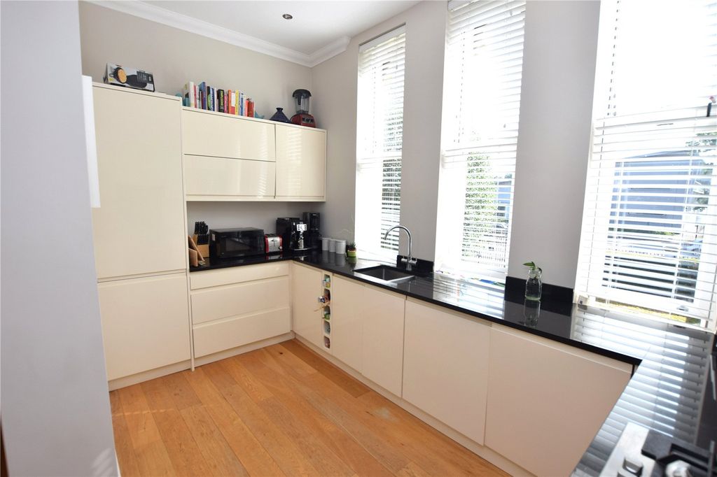 Property photo 3 of 21 Picture No. 34