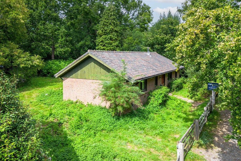Property photo 1 of 26