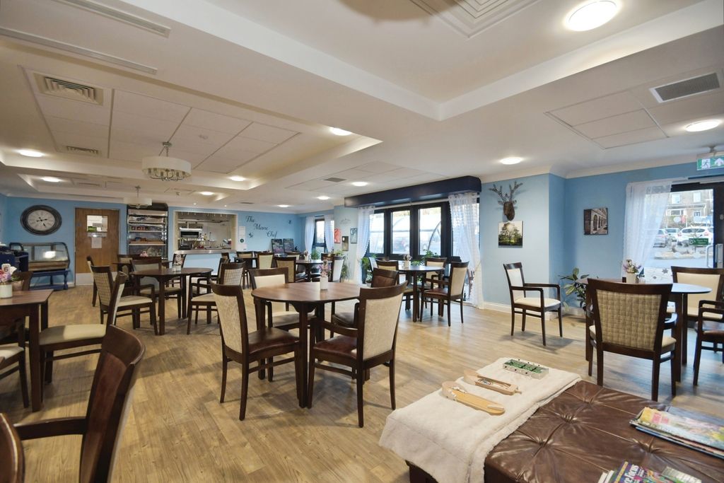 Property photo 2 of 19 Pbox-Img.Jpg