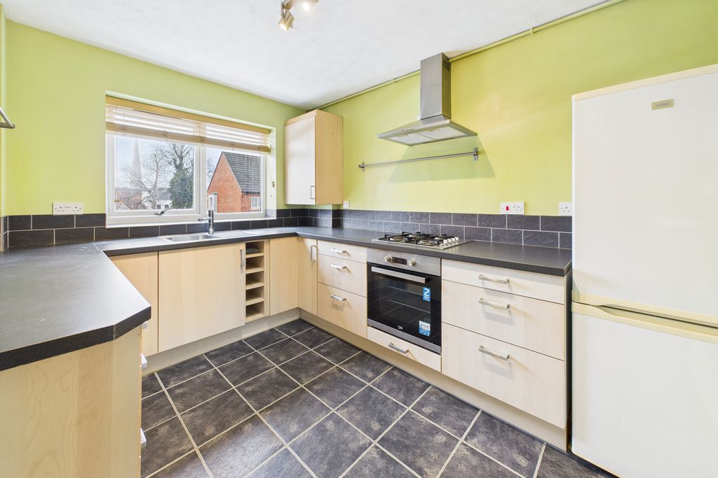 Property photo 3 of 14