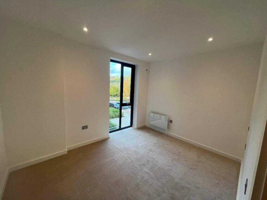 Property photo 3 of 6 Bedroom