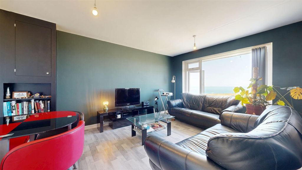 Property photo 3 of 12 54-Savoy-Court-07032025_104512.Jpg