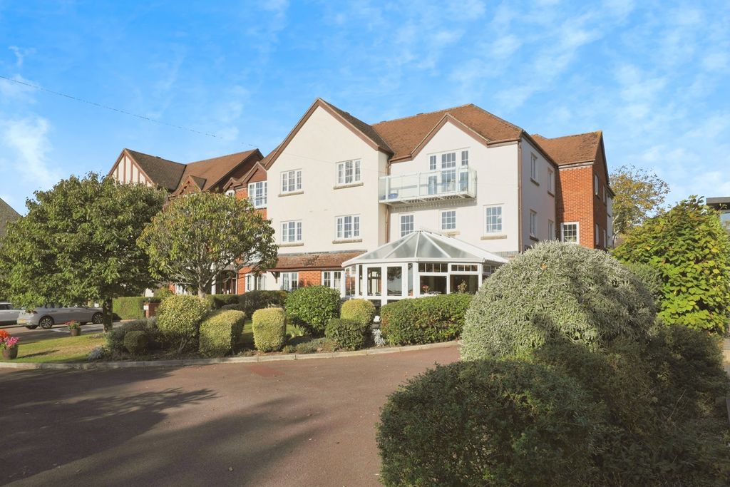 Property photo 1 of 17 Photo