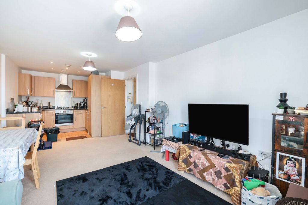 Property photo 1 of 10 Pbox-Img.Jpg