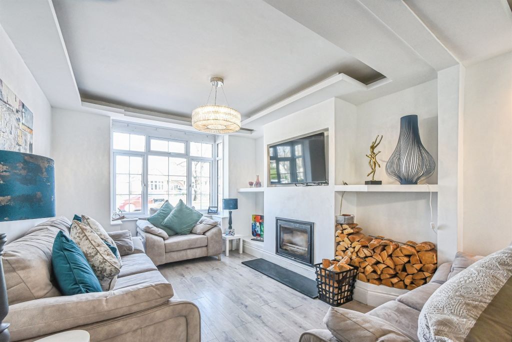 Property photo 2 of 21