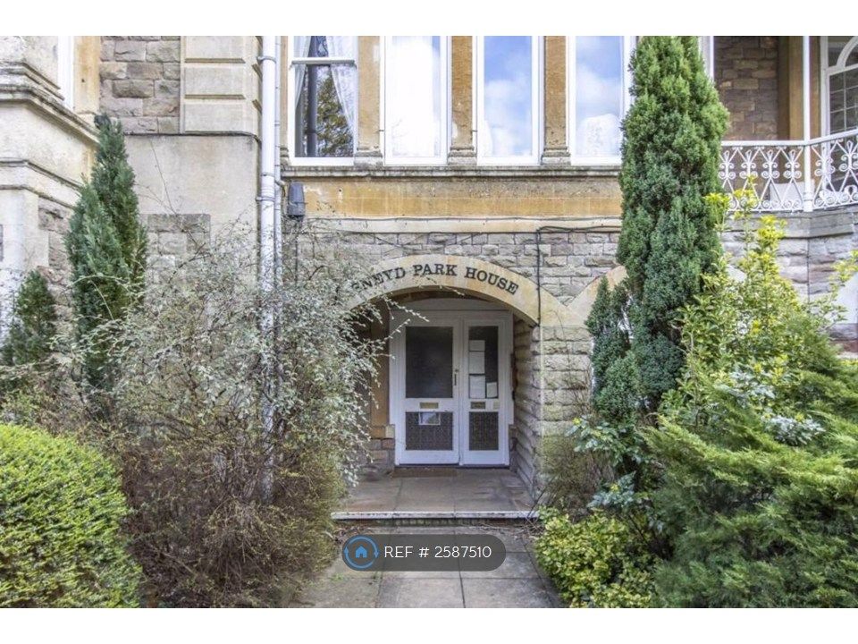 Property photo 2 of 12 The Entrance