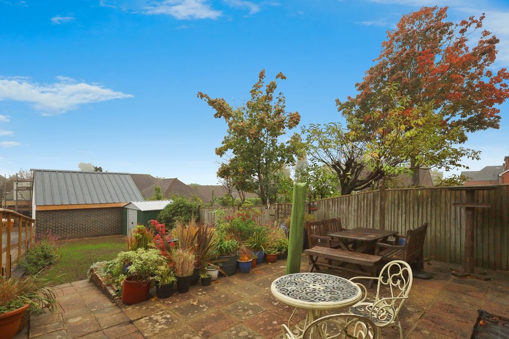 Property photo 3 of 13 Photo