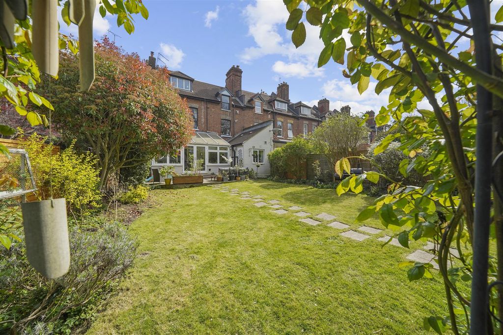 Property photo 3 of 26