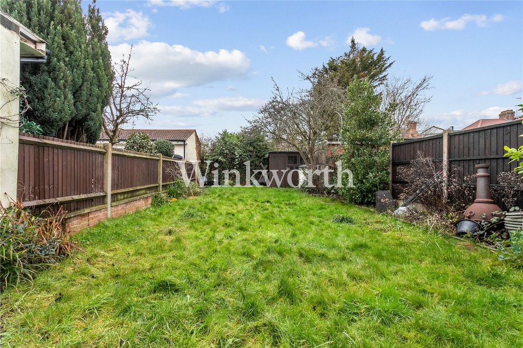 Property photo 3 of 16 Picture No. 13