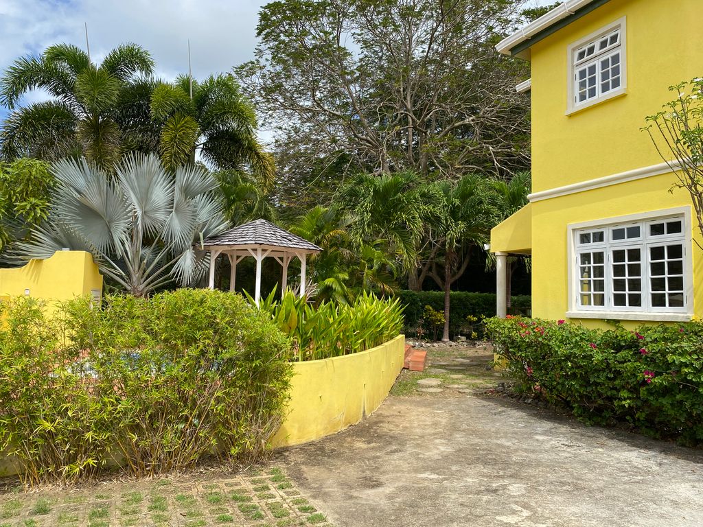 Property photo 2 of 7