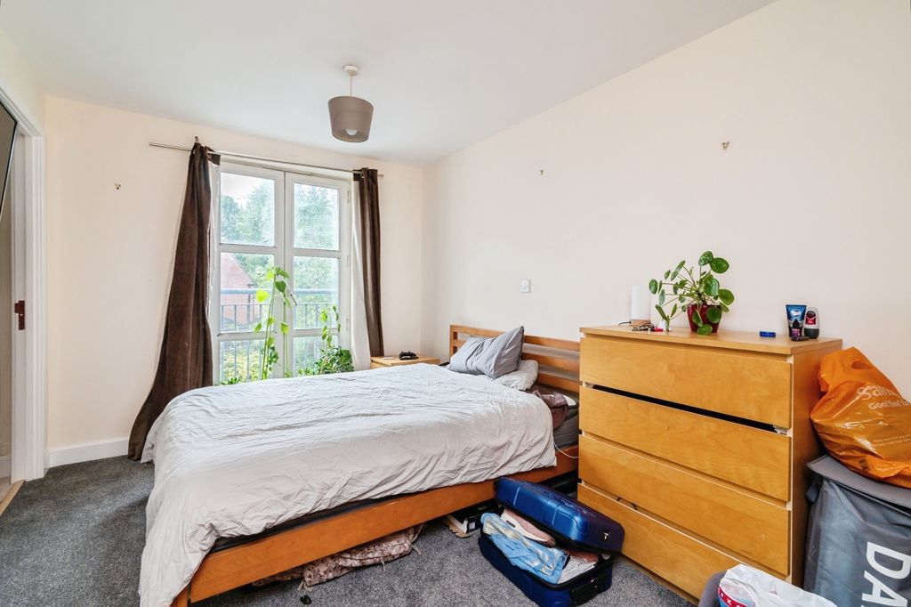 Property photo 3 of 16 Photo