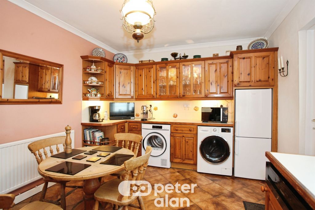 Property photo 3 of 36