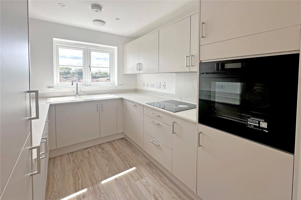 Property photo 3 of 7 Picture No. 01