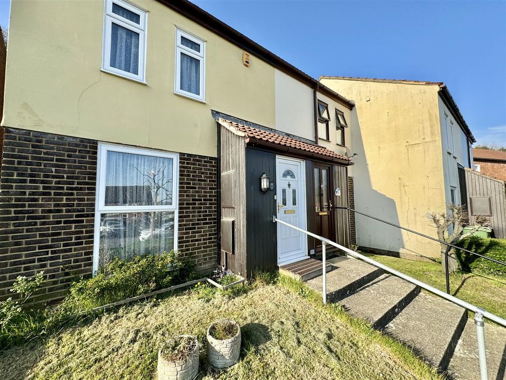 Property photo 1 of 16
