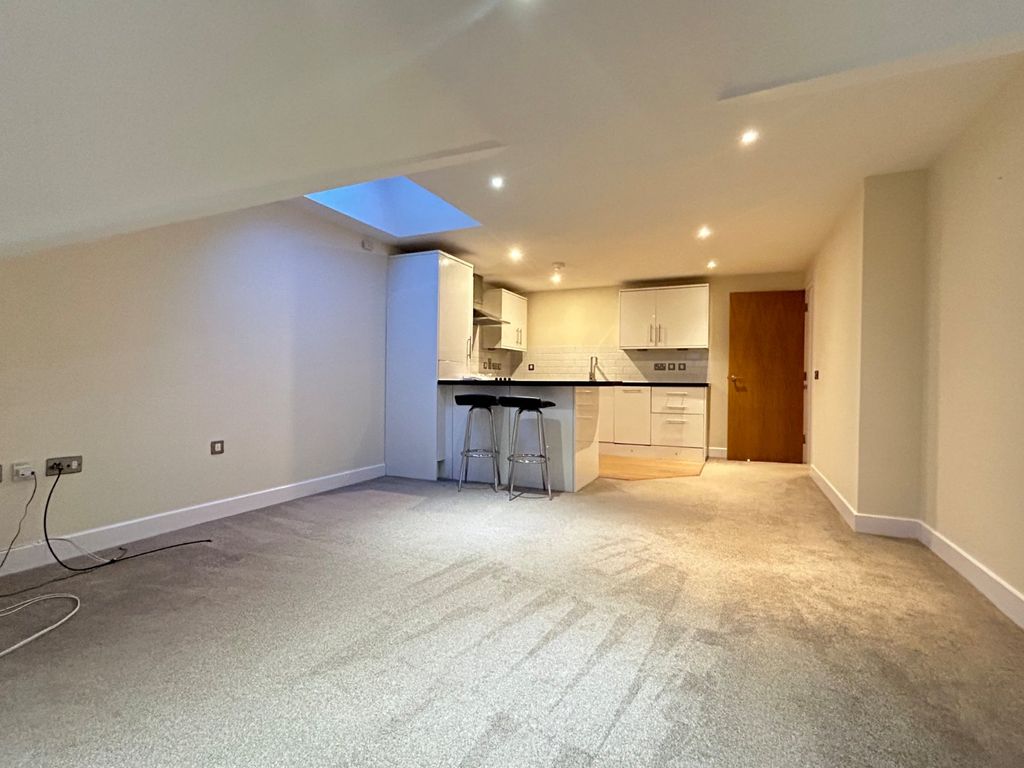 Property photo 2 of 13 Picture No. 26