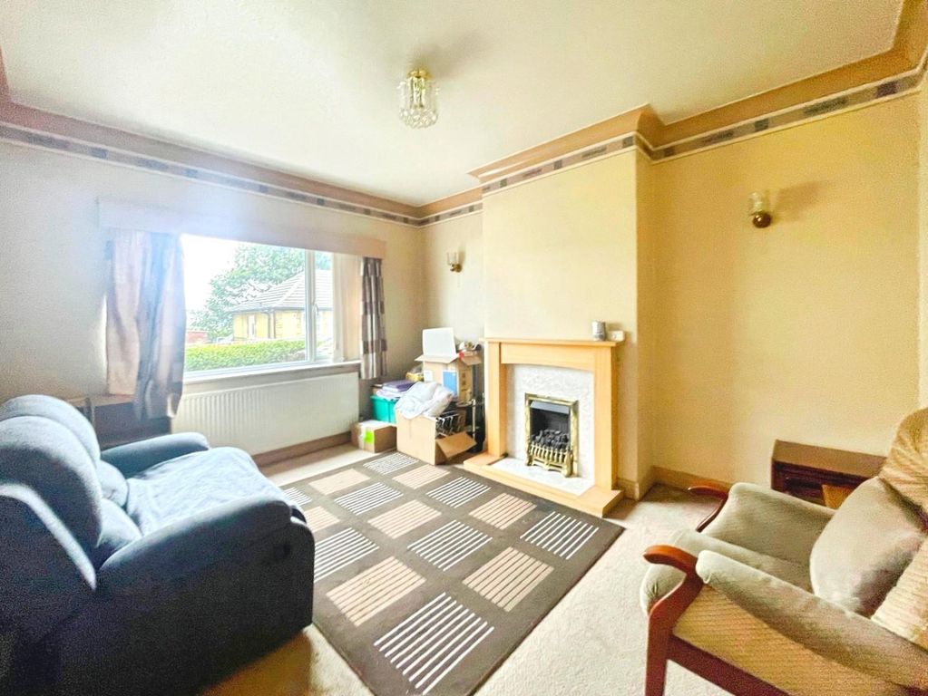 Property photo 2 of 16 Living Room