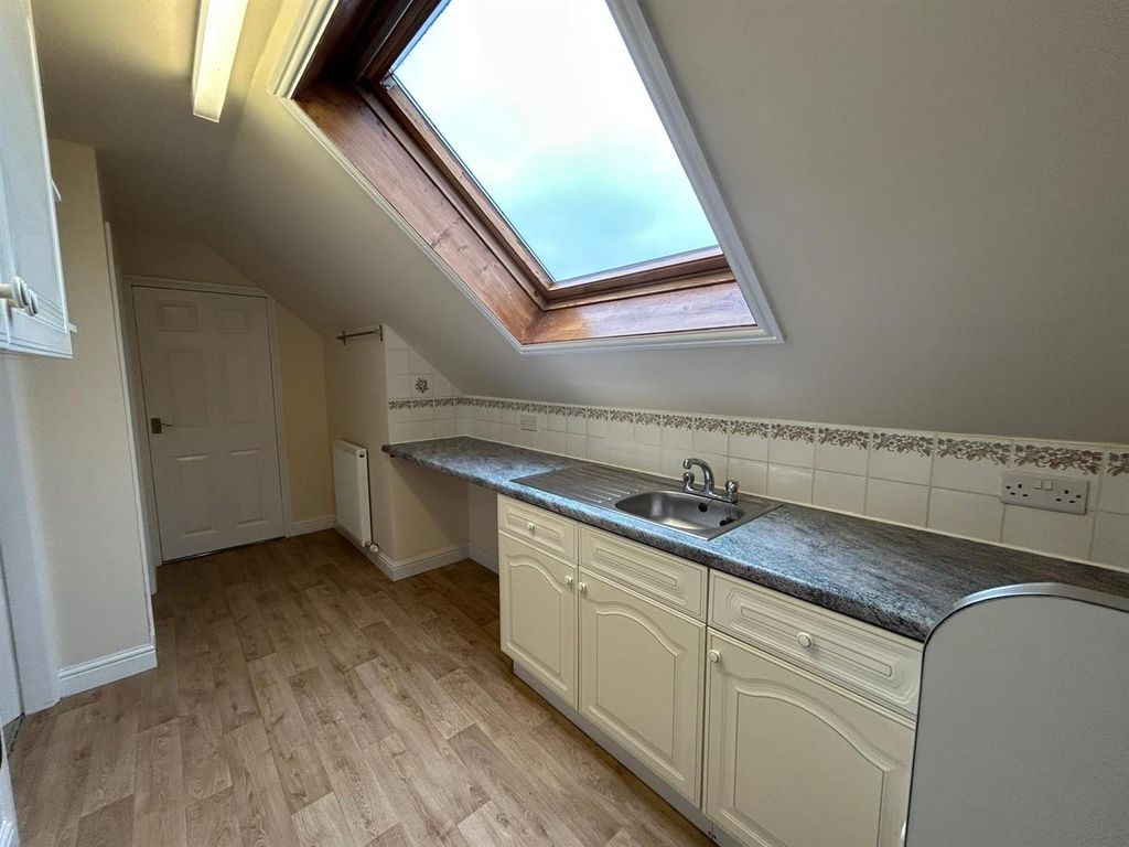 Property photo 3 of 14 3335E5Dd-Fc69-45d7-9ce5-A08d67213B2A.Jpg