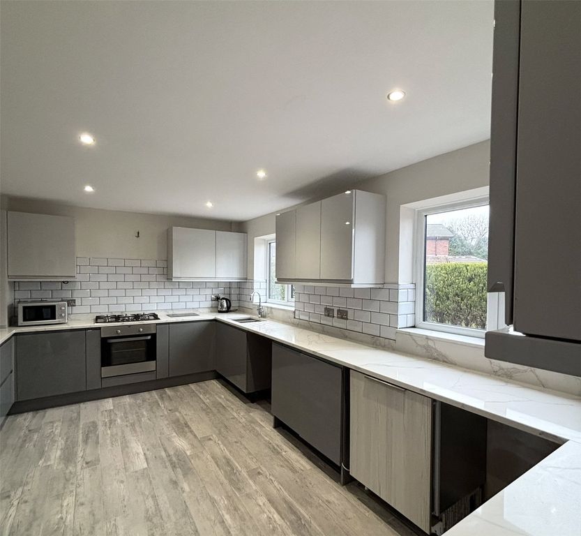 Property photo 2 of 16 Picture No. 05