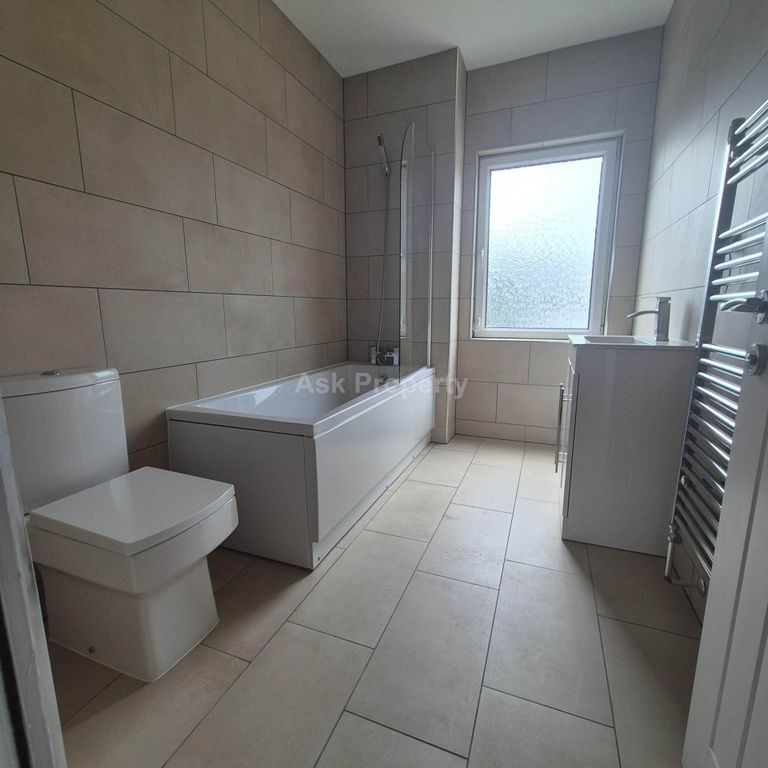 Property photo 3 of 3