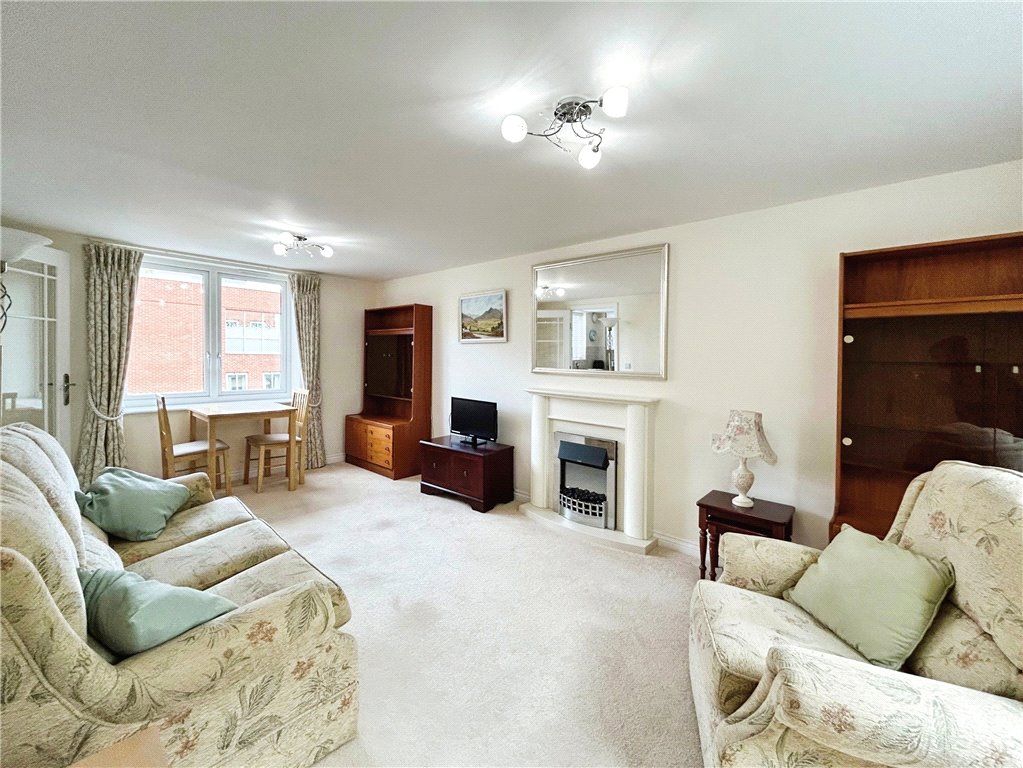 Property photo 2 of 16 Picture No. 12