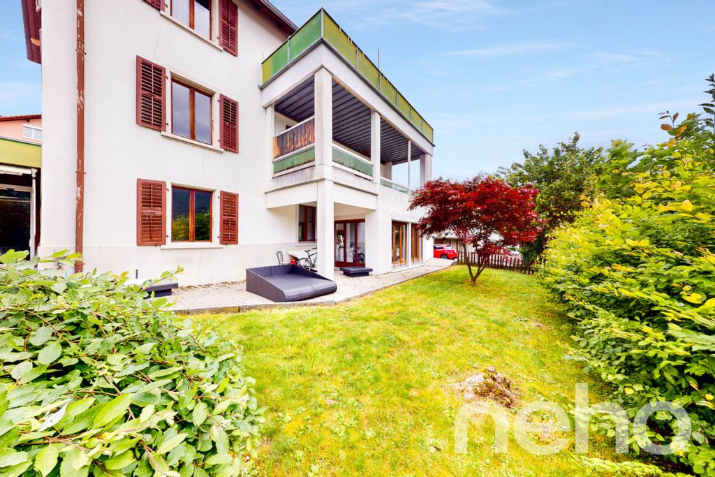 Property photo 2 of 13