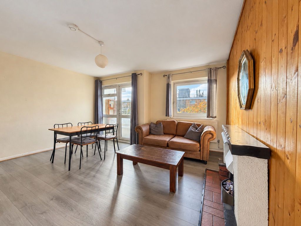 Property photo 2 of 9 Photo 10