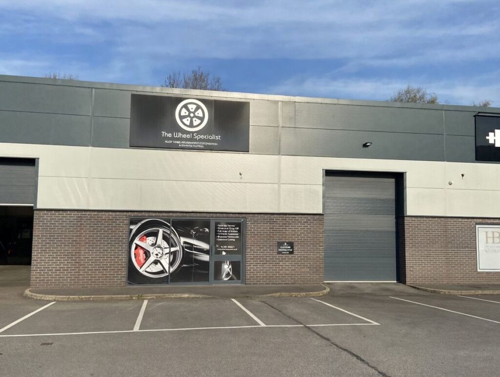 Property photo 1 of 3