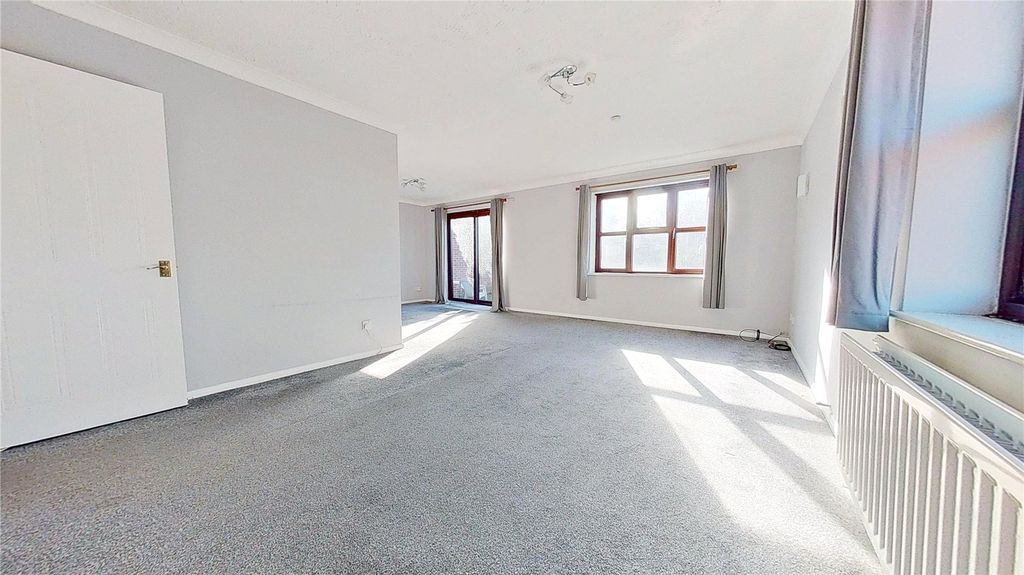 Property photo 3 of 14 Picture No. 04