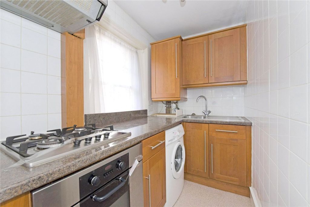 Property photo 3 of 6