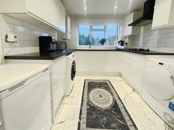 Property photo 3 of 15 Picture No. 13