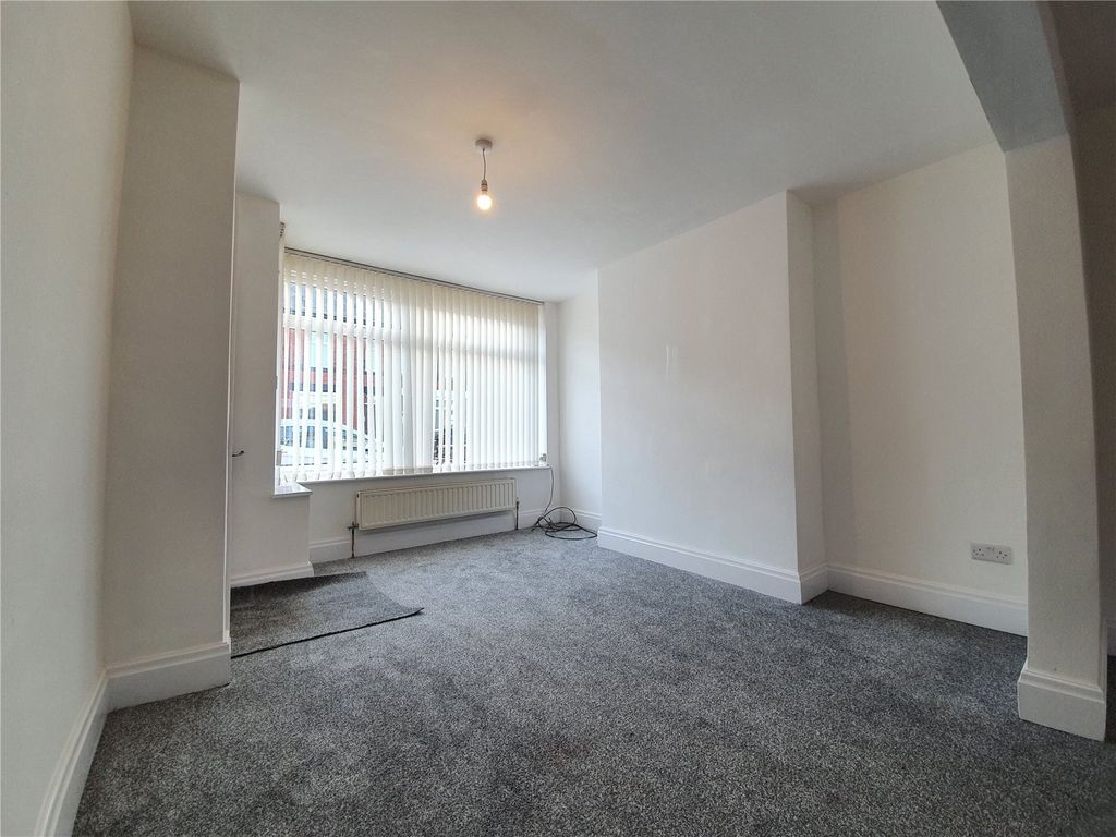 Property photo 2 of 15 Picture No. 02