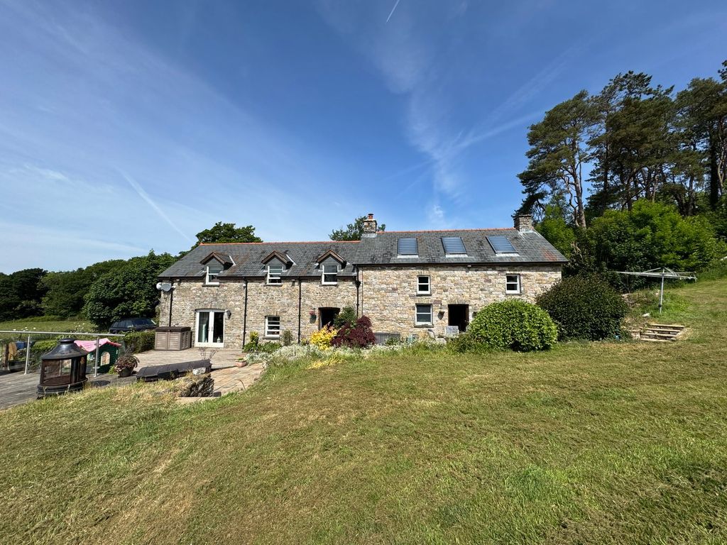 Property photo 1 of 60