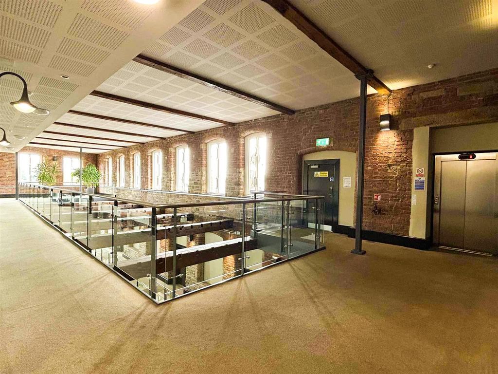 Property photo 2 of 13 3Bfa68Ec-54Cb-447E-8585-22Ffb14104E0