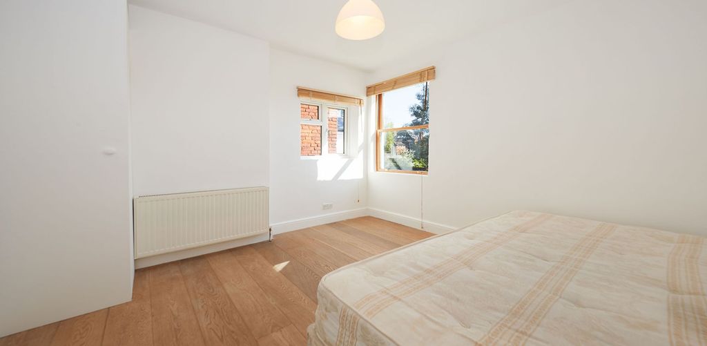 Property photo 3 of 5