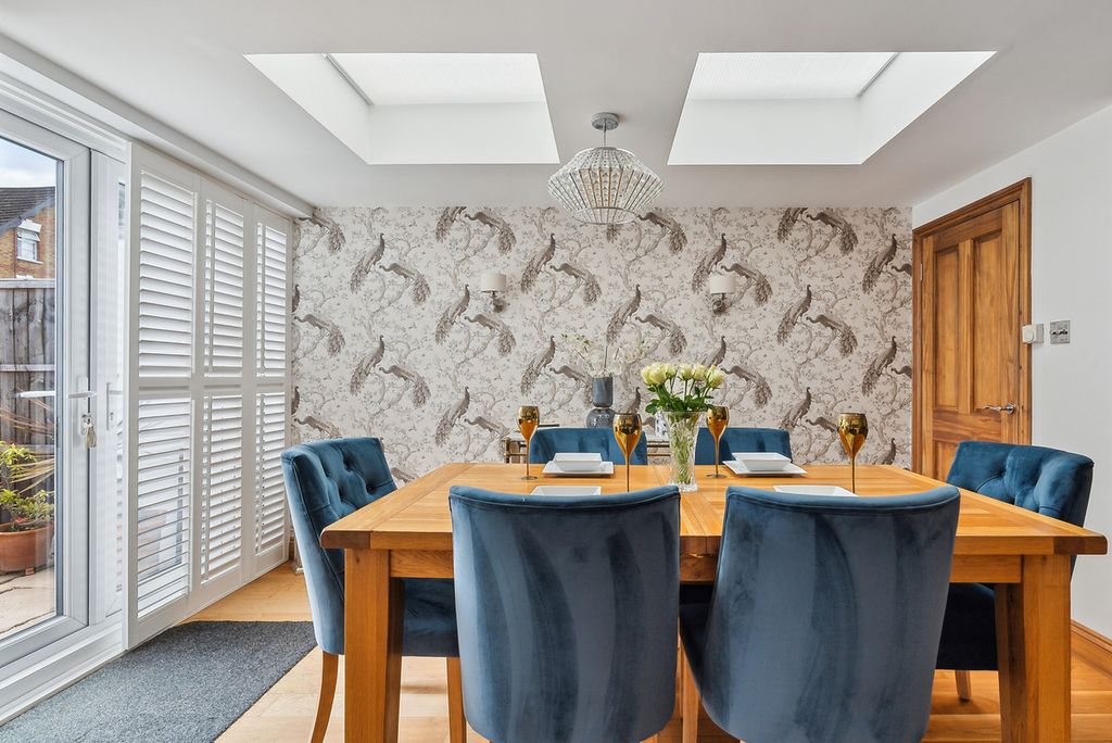 Property photo 2 of 24