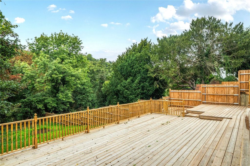 Property photo 2 of 15 Picture No. 05