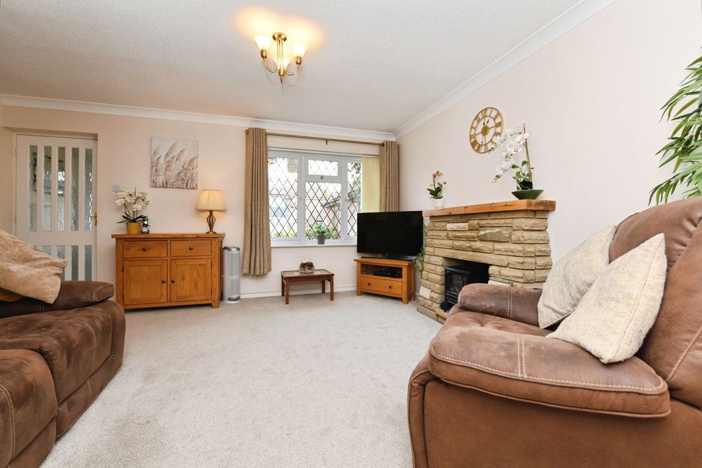 Property photo 2 of 17 Photo