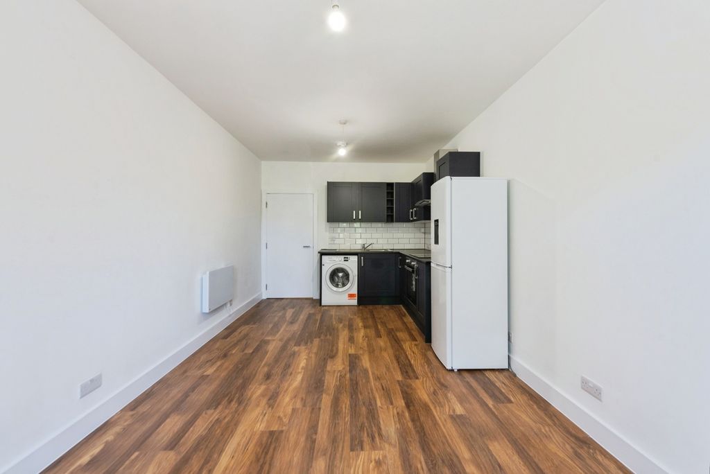Property photo 2 of 9 Open Plan