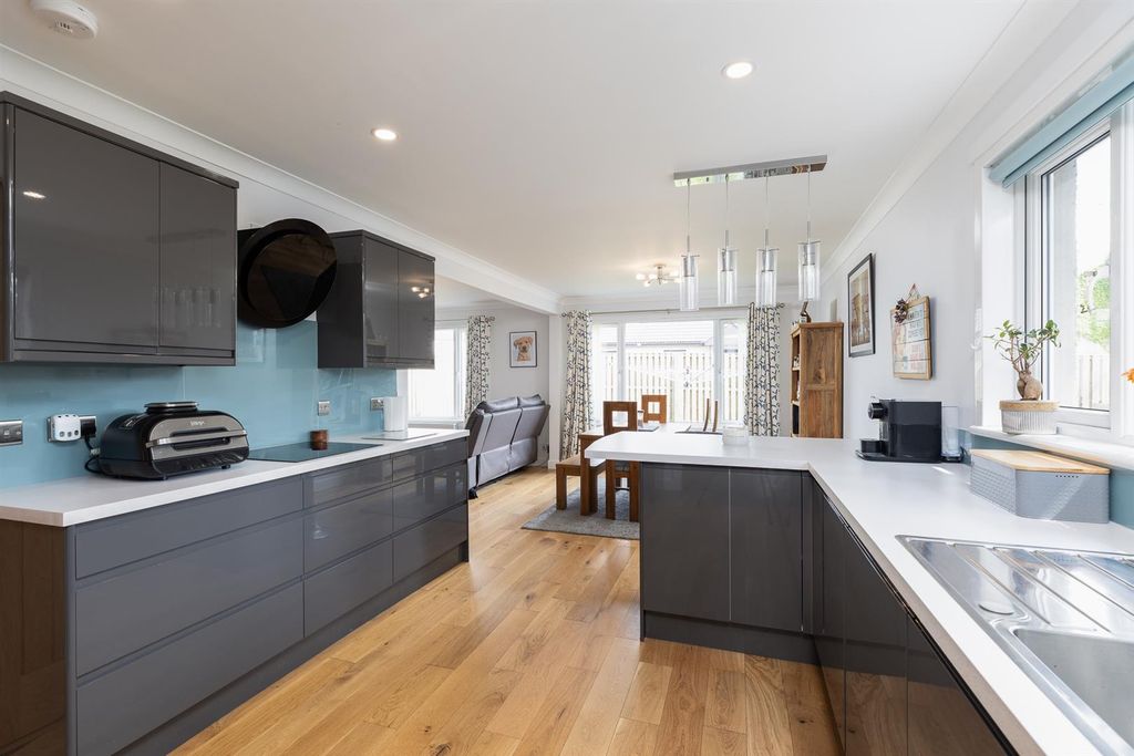 Property photo 2 of 25 4R4B7738-Edit.Jpg